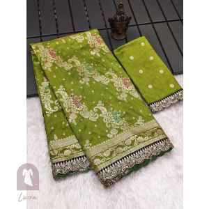 Banaras scallop Border Saree